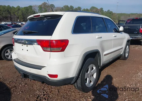 2011 Jeep Grand Cherokee Laredo from USA, damaged, VIN 1J4RS4GG5BC521240